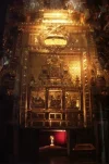 Behind main altar Santiago Cathedral.webp