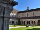 250px-Cloister,_Fontenay_Abbey,_Marmagne,_France.webp