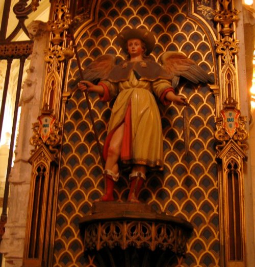Statue Burgos Cathedral-2284.jpg