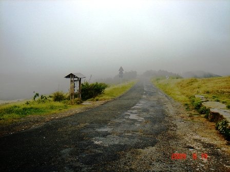 Alto del Perdon in the mist.jpg