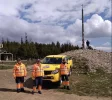 Cruz de Ferro - cleaning.jpg