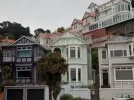 Te Araroa trail NZ (2022). Oriental Parade villas, Wellington.jpg