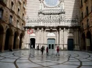 Atrium Basilica Montserrat.webp