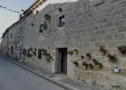 Hornillos building.webp