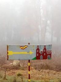 Bercianos del Real Camino sign.webp