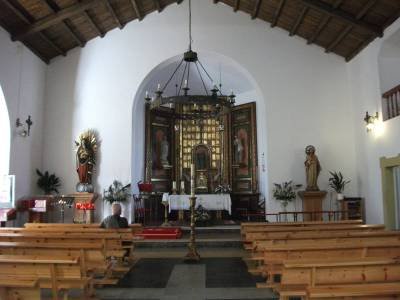 church Palas de Rei.jpg