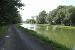 Good-flat-walking-by-canal.webp