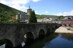 1309-Puente de Peregrinos over rio Meruelo in Molinaseca (Acebo-Ponferrada, 13.06.2011).webp