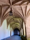 cloister at Samos May2012.webp