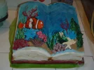 28 Aug #26 1954hrs Finding Nemo Birthday cake in Pastry shop window Estelle.webp