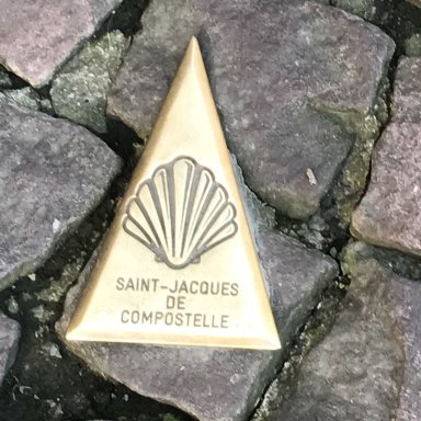 The ubiquitous (& beautiful) Fleur de Lis - Australian Friends of the Camino