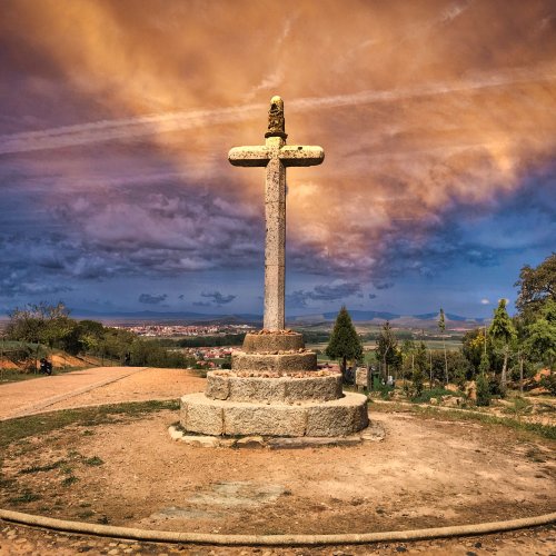 The Santo Toribio stone cross near Astorga