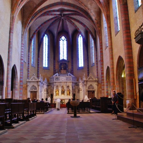 Vespers, Inside the Abbey church of Sint-Pierre, Moissac