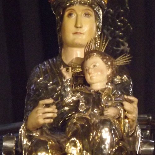 Santa Maria with Child Pamplona
