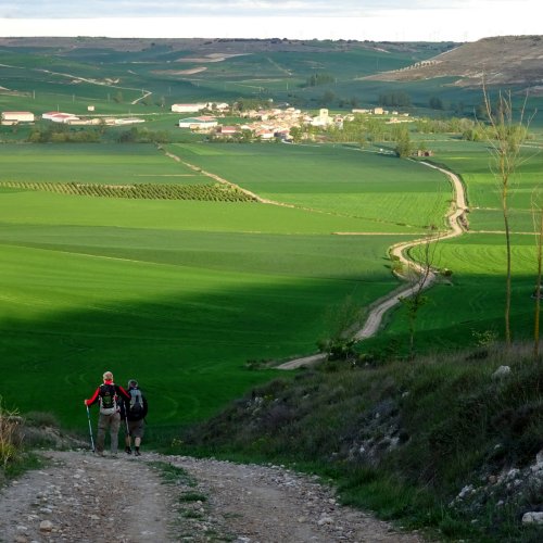 Descent to Hornillos del Camino