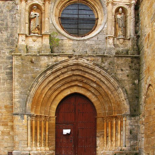 Castrojeriz_Iglesia de Nuestra Señora del Manzano