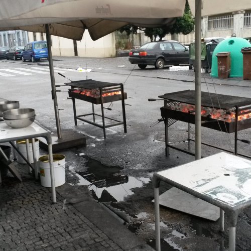 Outside grill Porto Restaurant