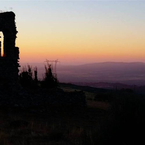 Daybreak amongst the ruins