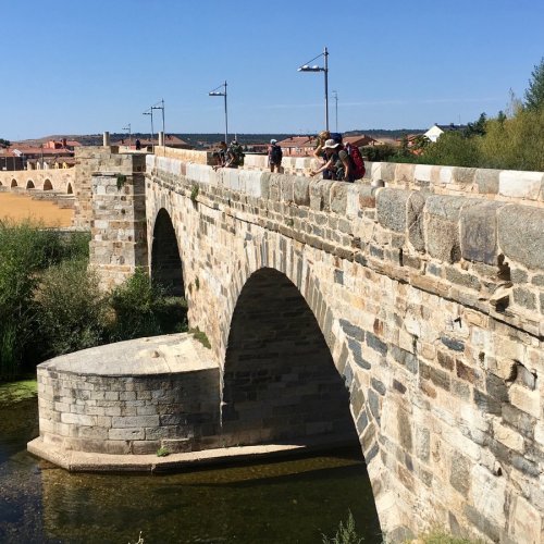 Longest puente of the Way; Hospital de Orbigo