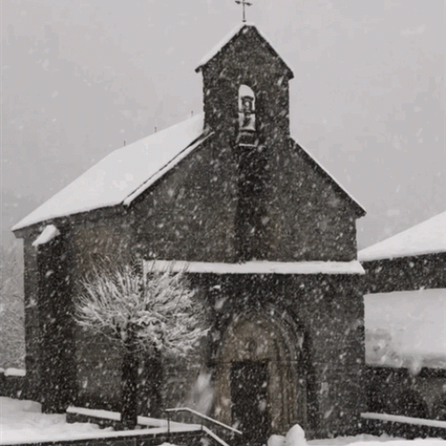 Roncesvalles - Iglesia de Santiago GIF